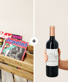 Magazine & une bouteille de vin